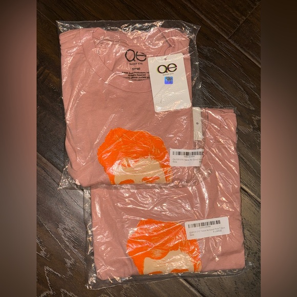 🏳️‍🌈 NWT! QE Unisex Twice as Good Tshirt - Picture 4 of 11